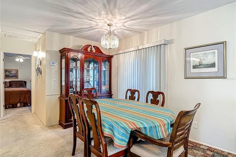 Condominio en venta en Palm Harbor, Florida, 1 dormitorio, 75.62 m2 № 1851341 - foto 15