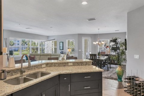 Copropriété à vendre à Bradenton, Floride: 3 chambres, 172.24 m2 № 1686618 - photo 16
