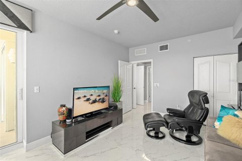 Condominio en venta en Daytona Beach, Florida, 2 dormitorios, 189.52 m2 № 1869447 - foto 21