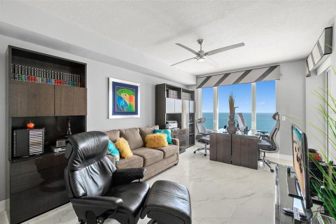Condominio en venta en Daytona Beach, Florida, 2 dormitorios, 189.52 m2 № 1869447 - foto 20