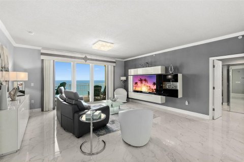Condominio en venta en Daytona Beach, Florida, 2 dormitorios, 189.52 m2 № 1869447 - foto 28