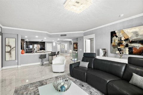 Condominio en venta en Daytona Beach, Florida, 2 dormitorios, 189.52 m2 № 1869447 - foto 14