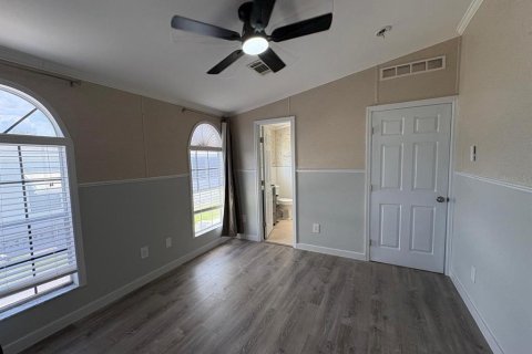Apartment in North Port, Florida 2 bedrooms, 93.65 sq.m. № 2201961 - photo 22