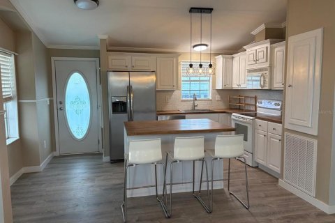 Apartment in North Port, Florida 2 bedrooms, 93.65 sq.m. № 2201961 - photo 5