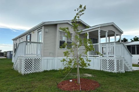 Apartment in North Port, Florida 2 bedrooms, 93.65 sq.m. № 2201961