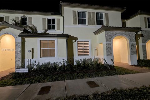 House in Homestead, Florida 3 bedrooms, 149.76 sq.m. № 2076559 - photo 30