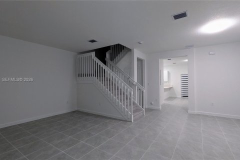 House in Homestead, Florida 3 bedrooms, 149.76 sq.m. № 2076559 - photo 22
