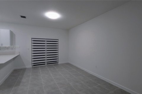 House in Homestead, Florida 3 bedrooms, 149.76 sq.m. № 2076559 - photo 17