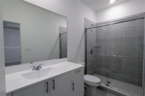 House in Homestead, Florida 3 bedrooms, 149.76 sq.m. № 2076559 - photo 27