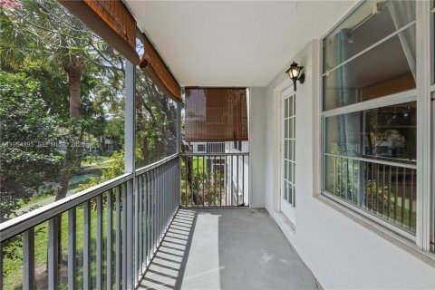 Copropriété à vendre à Oakland Park, Floride: 2 chambres, 89.19 m2 № 2056491 - photo 23