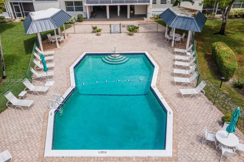 Copropriété à vendre à Oakland Park, Floride: 2 chambres, 89.19 m2 № 2056491 - photo 26