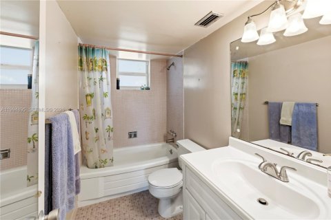 Copropriété à vendre à Oakland Park, Floride: 2 chambres, 89.19 m2 № 2056491 - photo 21