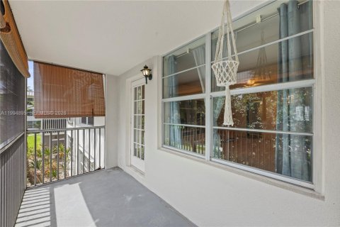 Copropriété à vendre à Oakland Park, Floride: 2 chambres, 89.19 m2 № 2056491 - photo 22