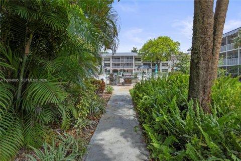 Copropriété à vendre à Oakland Park, Floride: 2 chambres, 89.19 m2 № 2056491 - photo 24