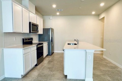 Townhouse in Winter Garden, Florida 3 bedrooms, 156.35 sq.m. № 1898553 - photo 6
