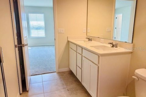 Townhouse in Winter Garden, Florida 3 bedrooms, 156.35 sq.m. № 1898553 - photo 11