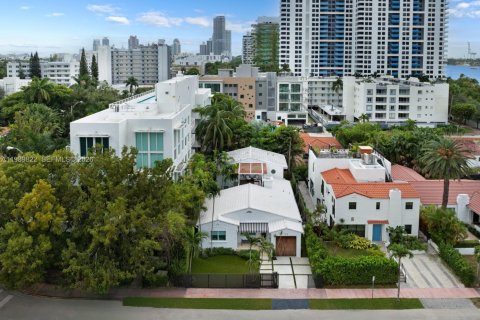 Casa en venta en Miami Beach, Florida, 4 dormitorios, 205.69 m2 № 2062256 - foto 30