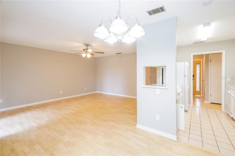Casa en alquiler en Seffner, Florida, 3 dormitorios, 125.6 m2 № 1895212 - foto 6