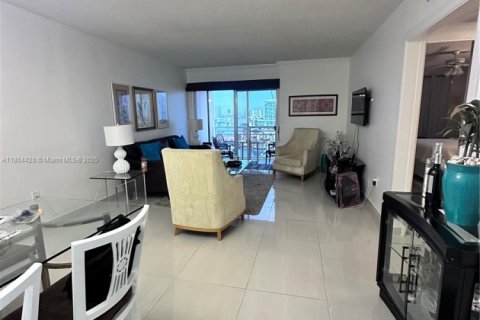 Copropriété à louer à Sunny Isles Beach, Floride: 1 chambre, 65.5 m2 № 1864333 - photo 5