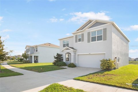 Casa en alquiler en Wesley Chapel, Florida, 5 dormitorios, 242.01 m2 № 1915134 - foto 1