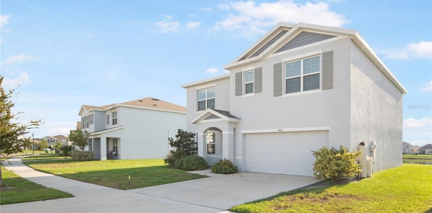 Casa en Wesley Chapel, Florida 5 dormitorios, 242.01 m2 № 1915134