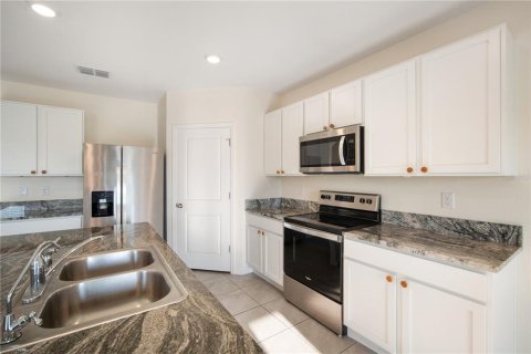 Casa en alquiler en Wesley Chapel, Florida, 5 dormitorios, 242.01 m2 № 1915134 - foto 11