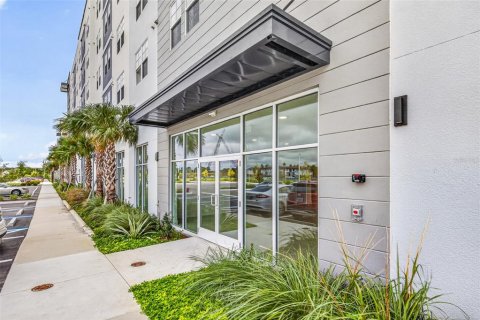 Condo in Orlando, Florida, 2 bedrooms  № 2391002 - photo 27