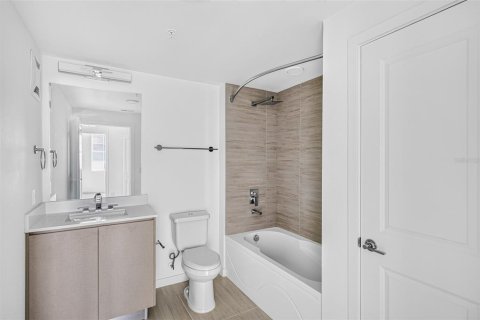 Condo in Orlando, Florida, 2 bedrooms  № 2391002 - photo 11