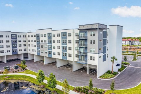 Condo in Orlando, Florida, 2 bedrooms  № 2391002 - photo 30