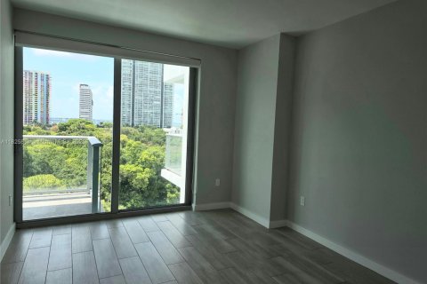 Condominio en venta en Miami, Florida, 1 dormitorio, 62.71 m2 № 1934872 - foto 5