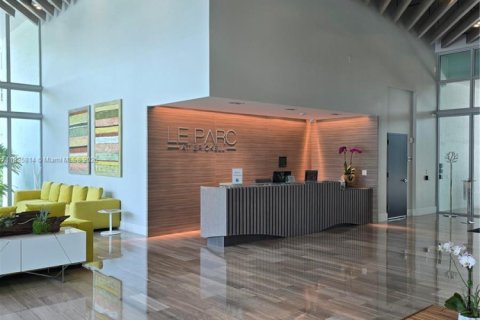 Condominio en venta en Miami, Florida, 1 dormitorio, 62.71 m2 № 1934872 - foto 18