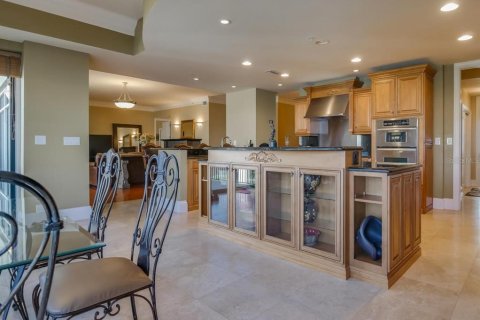 Condo in Tampa, Florida, 3 bedrooms  № 2207611 - photo 18