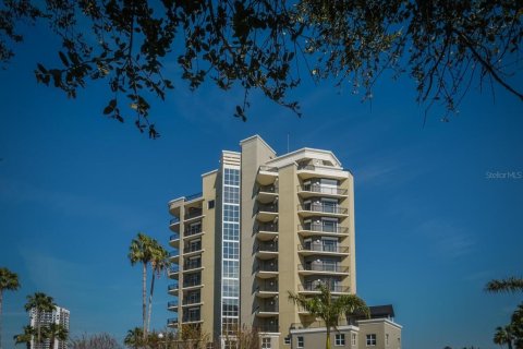 Condo in Tampa, Florida, 3 bedrooms  № 2207611 - photo 2