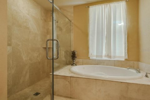 Condo in Tampa, Florida, 3 bedrooms  № 2207611 - photo 16