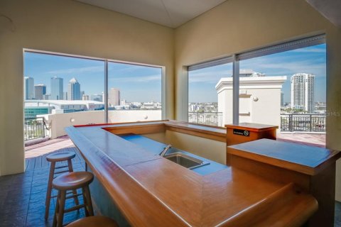 Condo in Tampa, Florida, 3 bedrooms  № 2207611 - photo 6