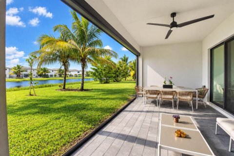 Villa ou maison à louer à Boca Raton, Floride: 5 chambres, 339.93 m2 № 2397189 - photo 8
