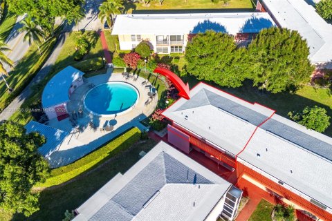 Condo in West Palm Beach, Florida, 2 bedrooms  № 1974059 - photo 20