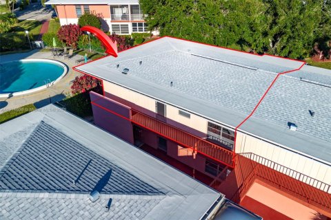 Condo in West Palm Beach, Florida, 2 bedrooms  № 1974059 - photo 17