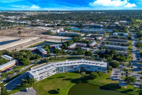Condo in West Palm Beach, Florida, 2 bedrooms  № 1974059 - photo 28