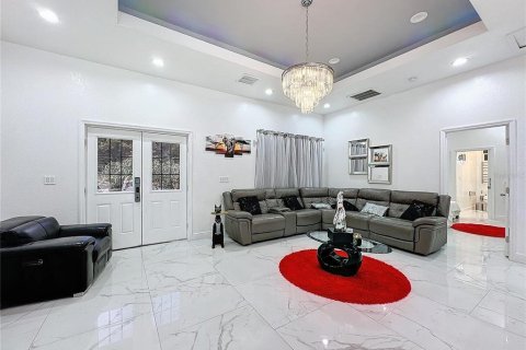 House in Orlando, Florida 4 bedrooms, 173.73 sq.m. № 1734468 - photo 18