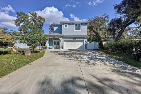 House in Orlando, Florida 4 bedrooms, 173.73 sq.m. № 1734468 - photo 3