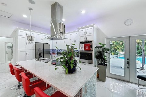 House in Orlando, Florida 4 bedrooms, 173.73 sq.m. № 1734468 - photo 22