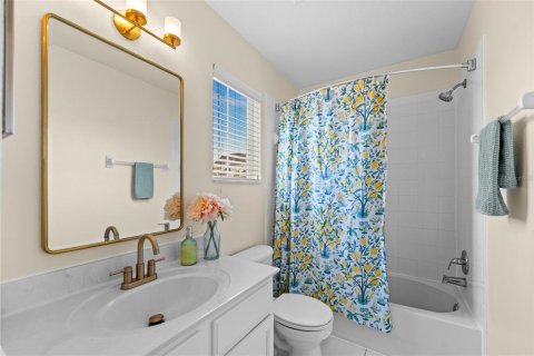 House in Celebration, Florida 3 bedrooms, 152.73 sq.m. № 1899025 - photo 23