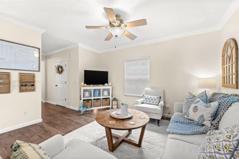 House in Celebration, Florida 3 bedrooms, 152.73 sq.m. № 1899025 - photo 12