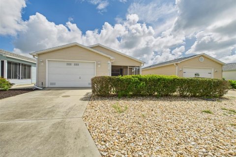Casa en alquiler en Lady Lake, Florida, 2 dormitorios, 106.19 m2 № 1802170 - foto 3