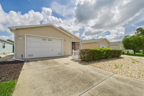 Casa en alquiler en Lady Lake, Florida, 2 dormitorios, 106.19 m2 № 1802170 - foto 2