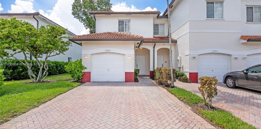 Touwnhouse à Lauderdale Lakes, Floride 3 chambres, 127.93 m2 № 1979227