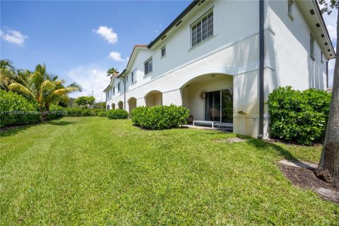 Touwnhouse à vendre à Lauderdale Lakes, Floride: 3 chambres, 127.93 m2 № 1979227 - photo 4