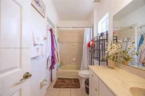 Touwnhouse à vendre à Lauderdale Lakes, Floride: 3 chambres, 127.93 m2 № 1979227 - photo 25