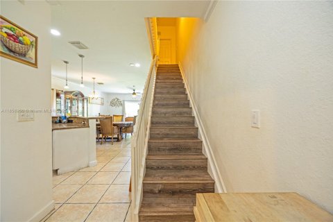 Touwnhouse à vendre à Lauderdale Lakes, Floride: 3 chambres, 127.93 m2 № 1979227 - photo 5